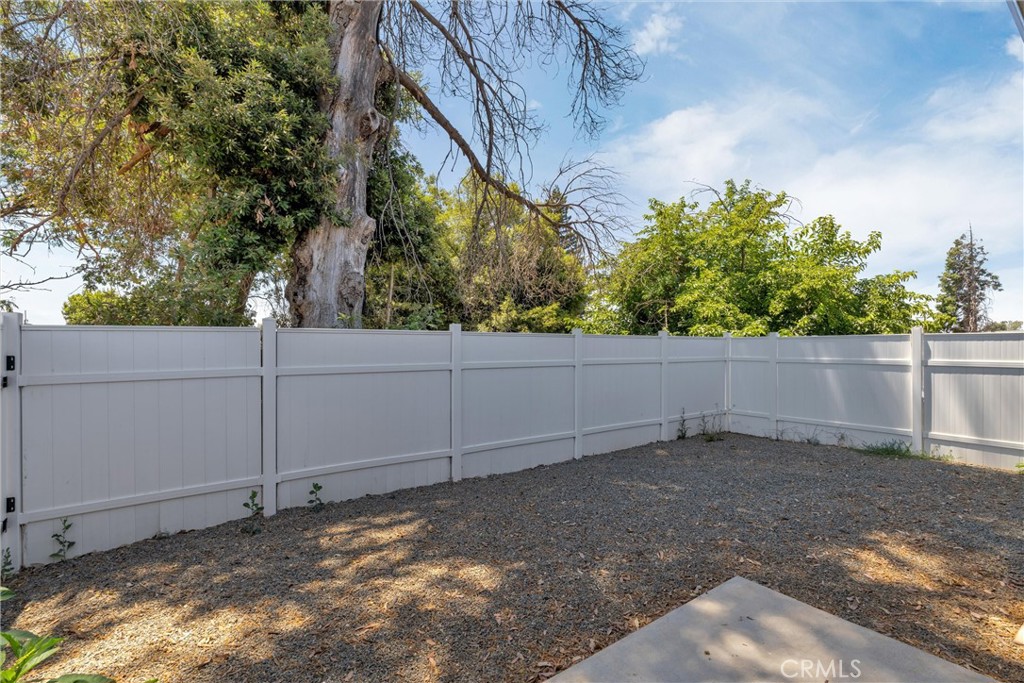 5522 Clark Property Photo 14