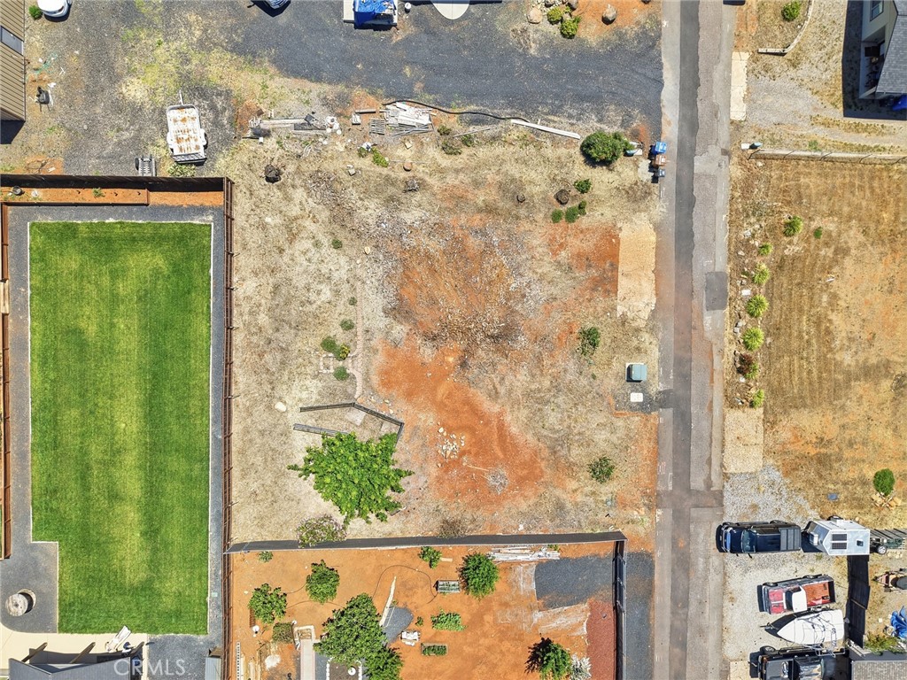 6122 Lois Property Photo 10