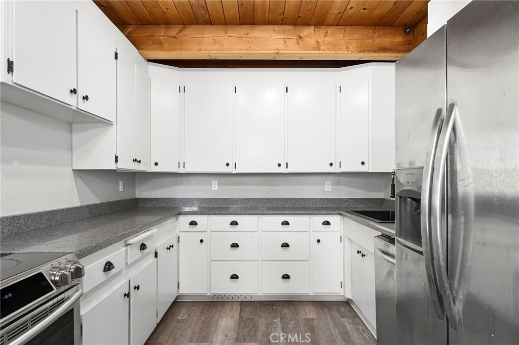 140 Sharp Road Property Photo 3