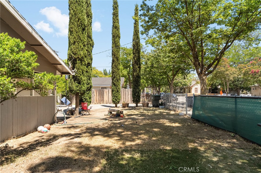 960 High Property Photo 26