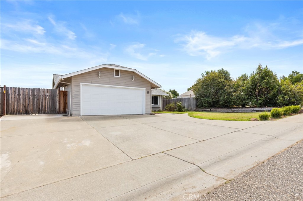 9 Coarse Gold Road Property Photo 3