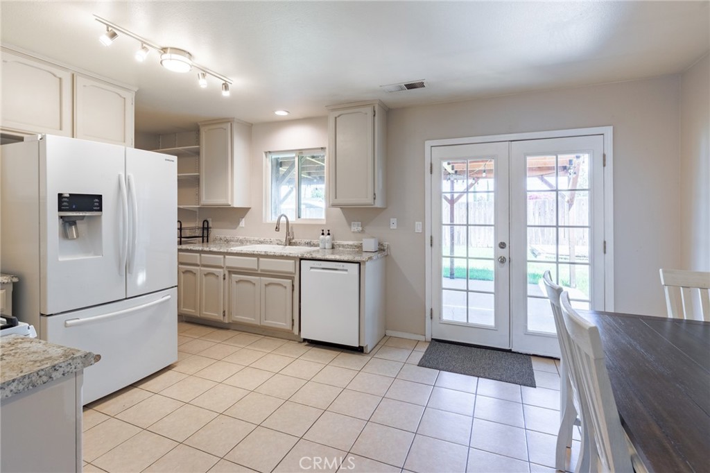 9 Coarse Gold Road Property Photo 8