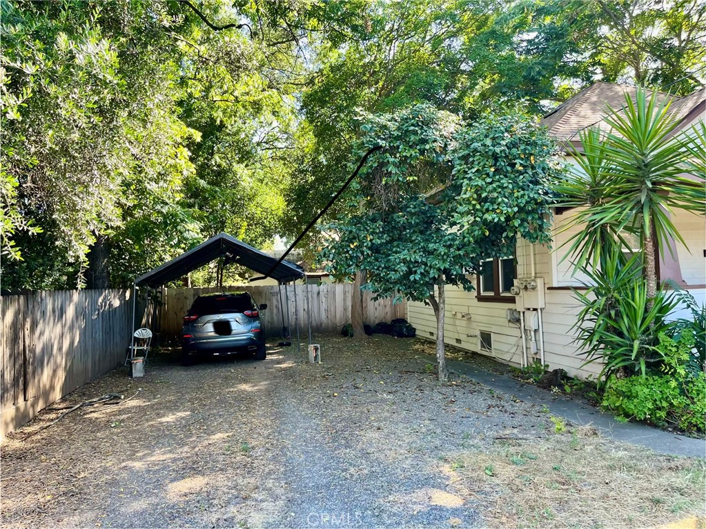 1326 Mulberry Property Photo 5