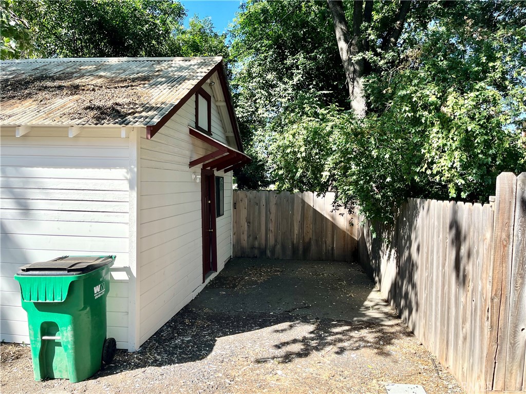 1326 Mulberry Property Photo 26