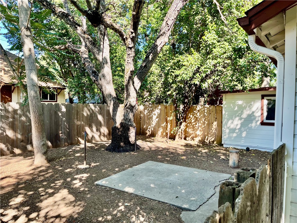 1326 Mulberry Property Photo 32