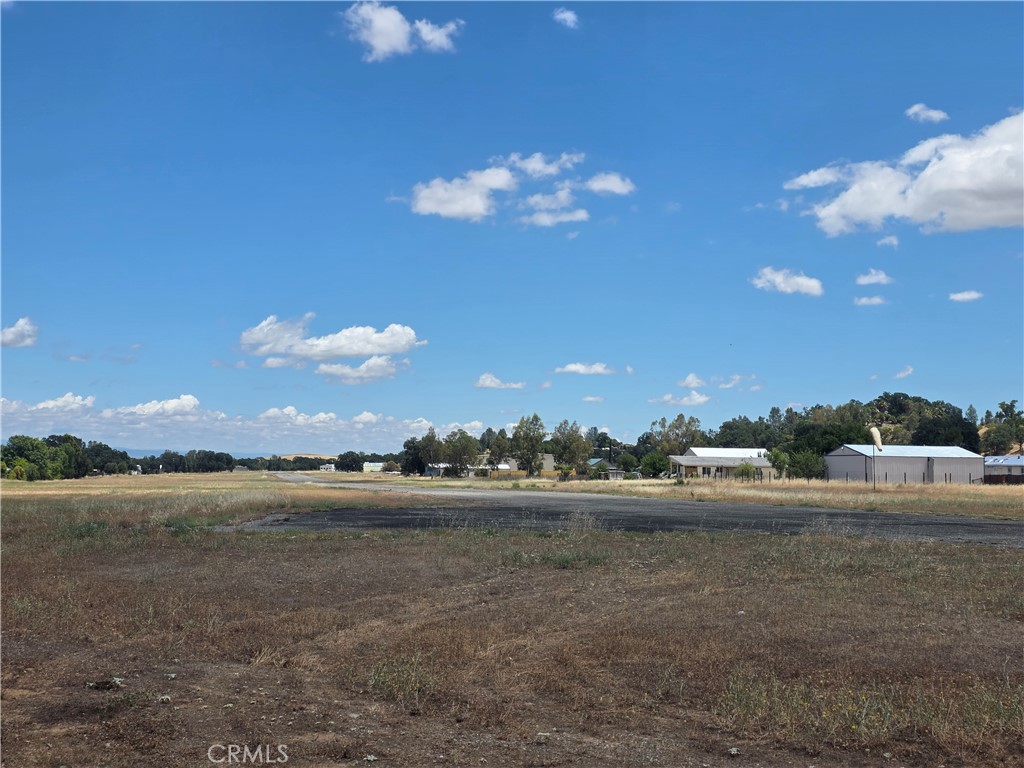7530 Leisure Landing Property Photo 10