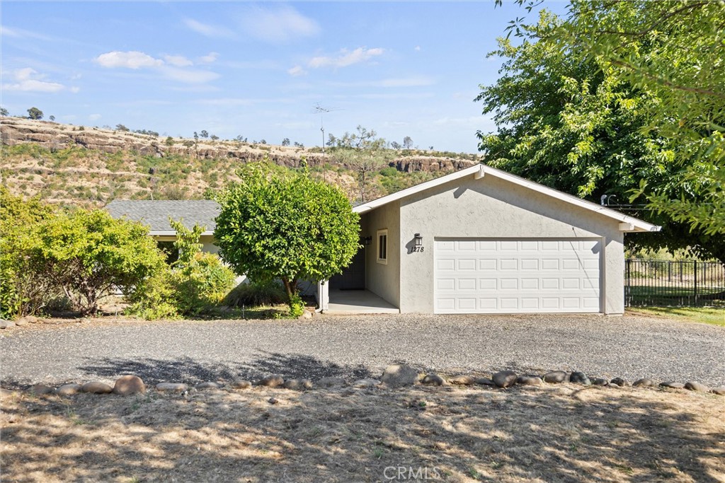 1278 Honey Run Road Property Photo 3