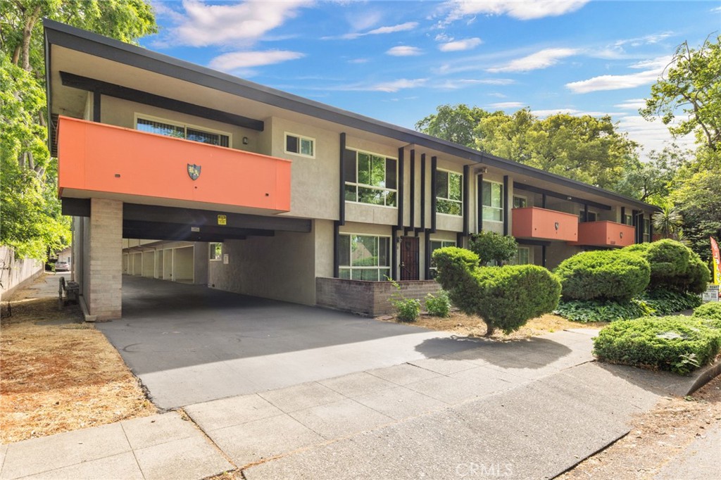 1120 Esplanade Property Photo 2