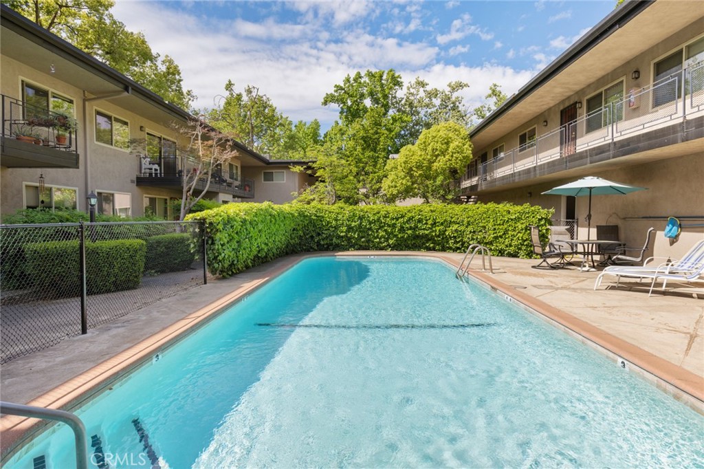1120 Esplanade Property Photo 6