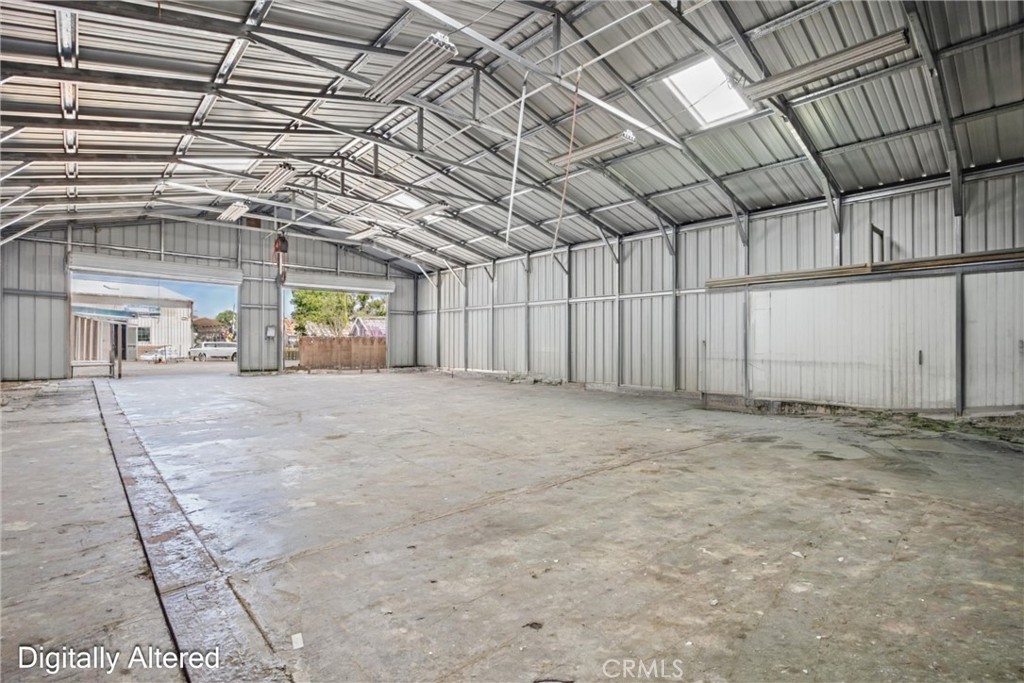 7769 State Highway 99e Property Photo 2