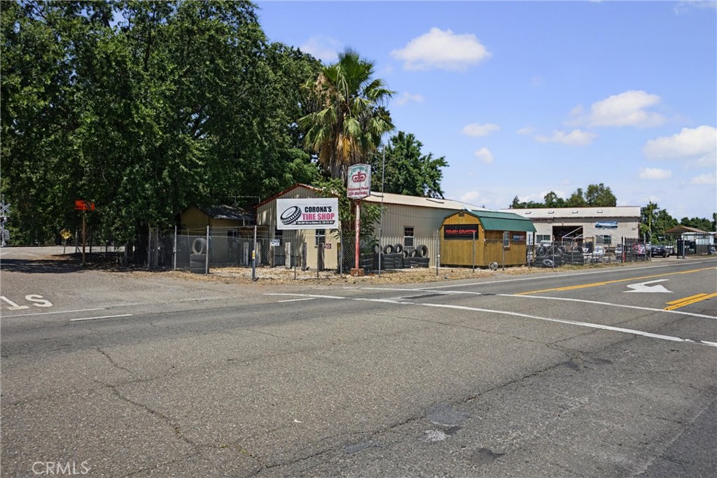 7769 State Highway 99e Property Photo 41