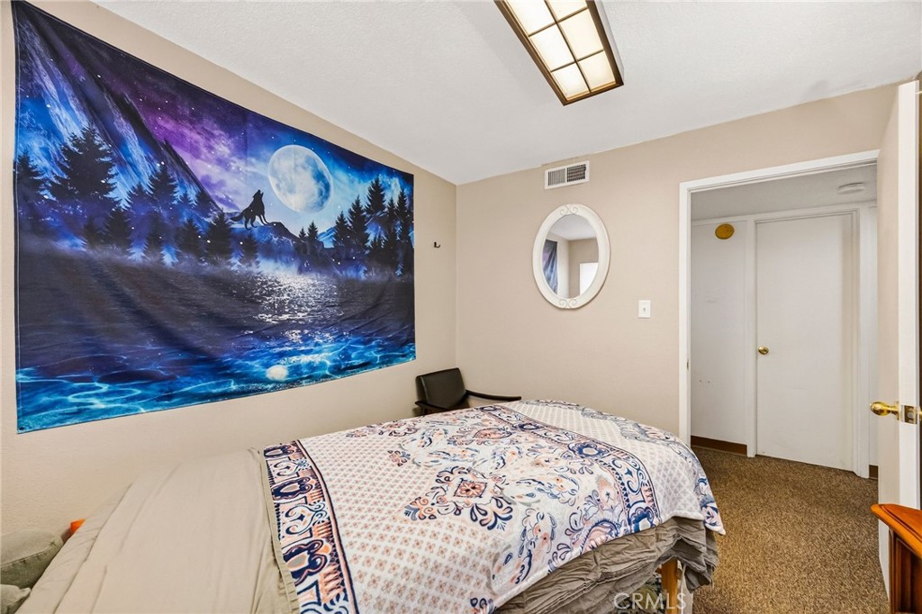 6407 Skyway Property Photo 6