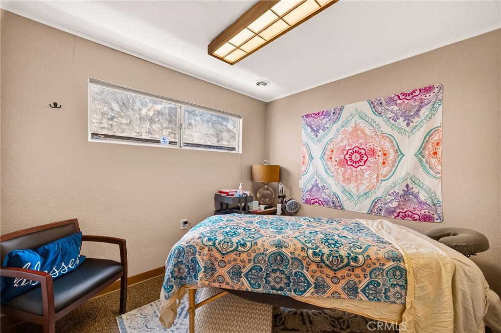 6407 Skyway Property Photo 7