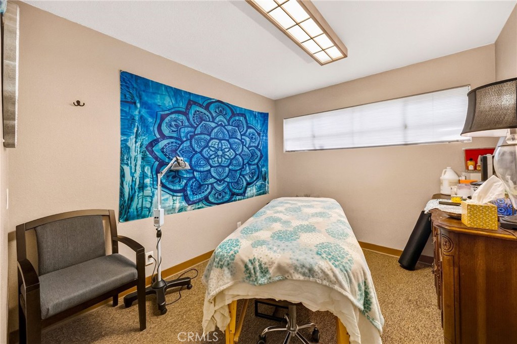 6407 Skyway Property Photo 8