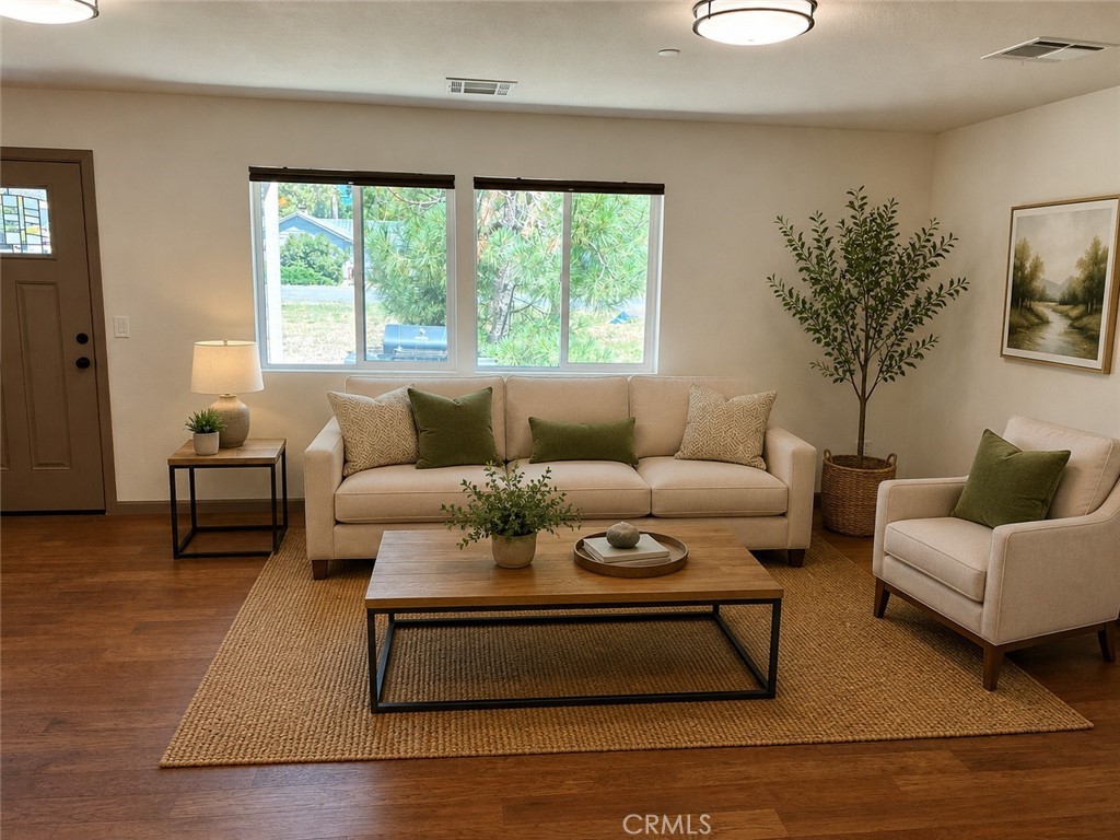 761 Pine Property Photo 6