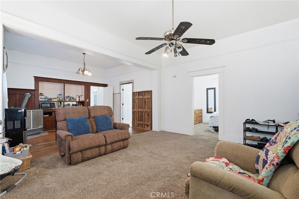 1036 Johnson Street Property Photo 7