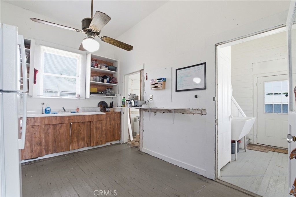 1036 Johnson Street Property Photo 14