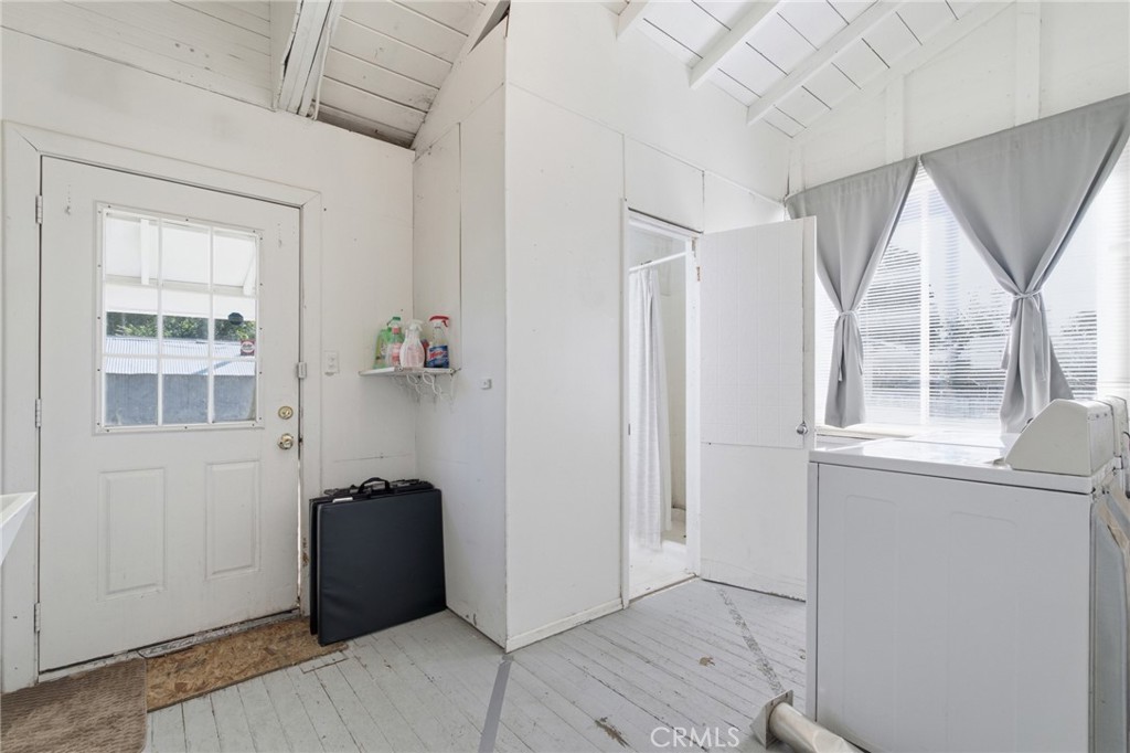 1036 Johnson Street Property Photo 21