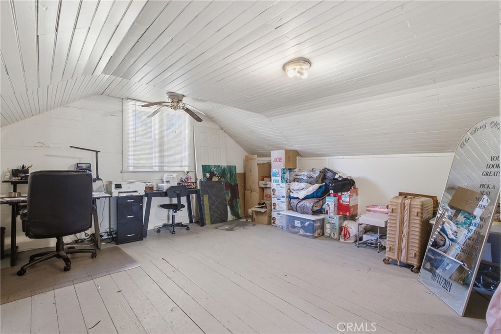 1036 Johnson Street Property Photo 25