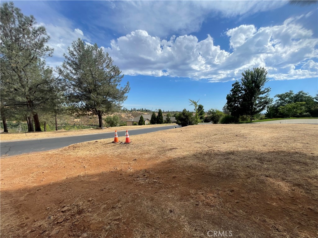 191 Redbud Drive Property Photo 3