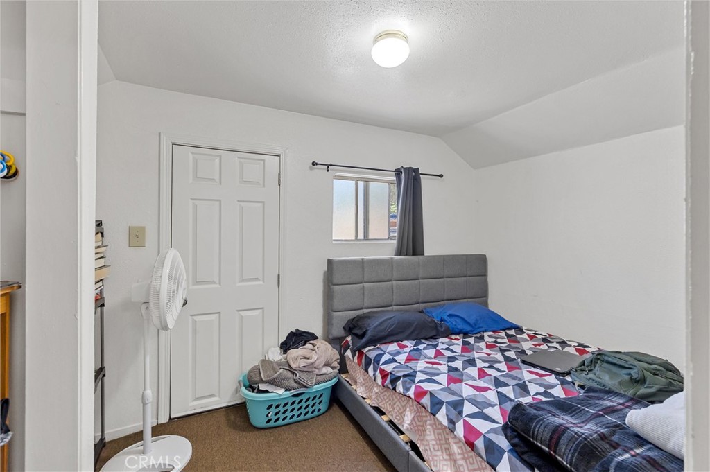 1089 E Main Property Photo 21