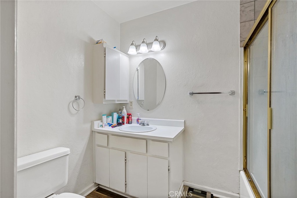 1089 E Main Property Photo 24