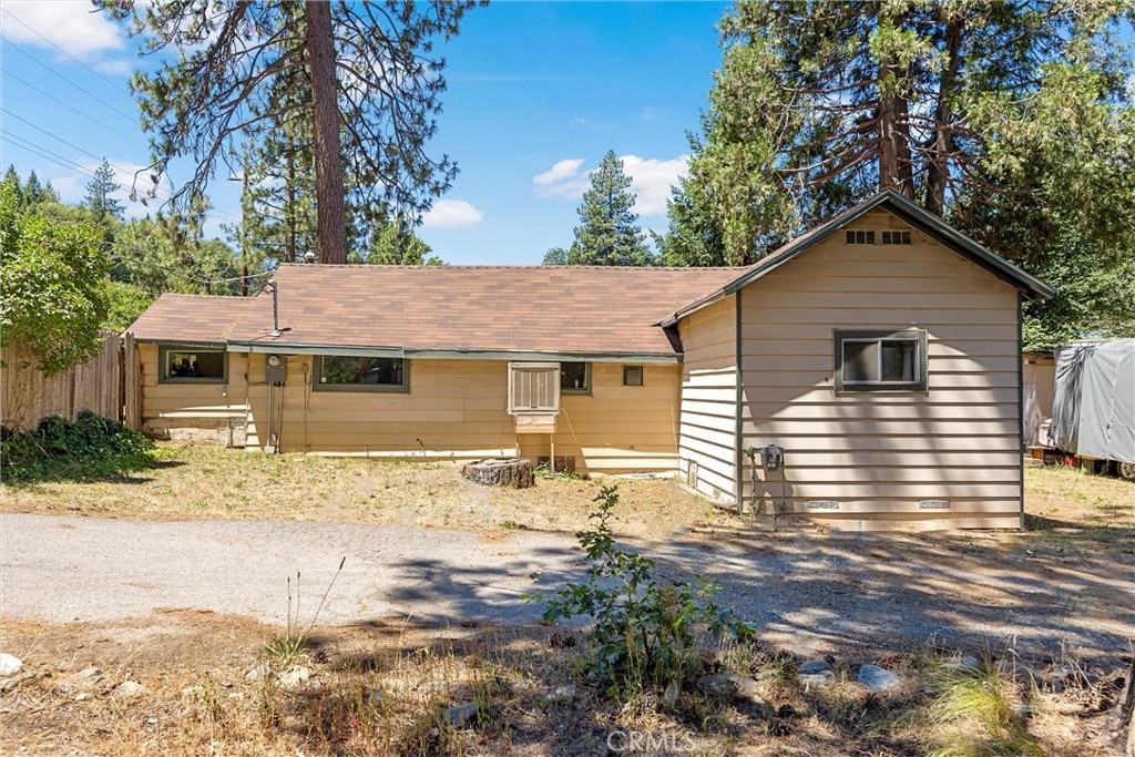 1089 E Main Property Photo 25
