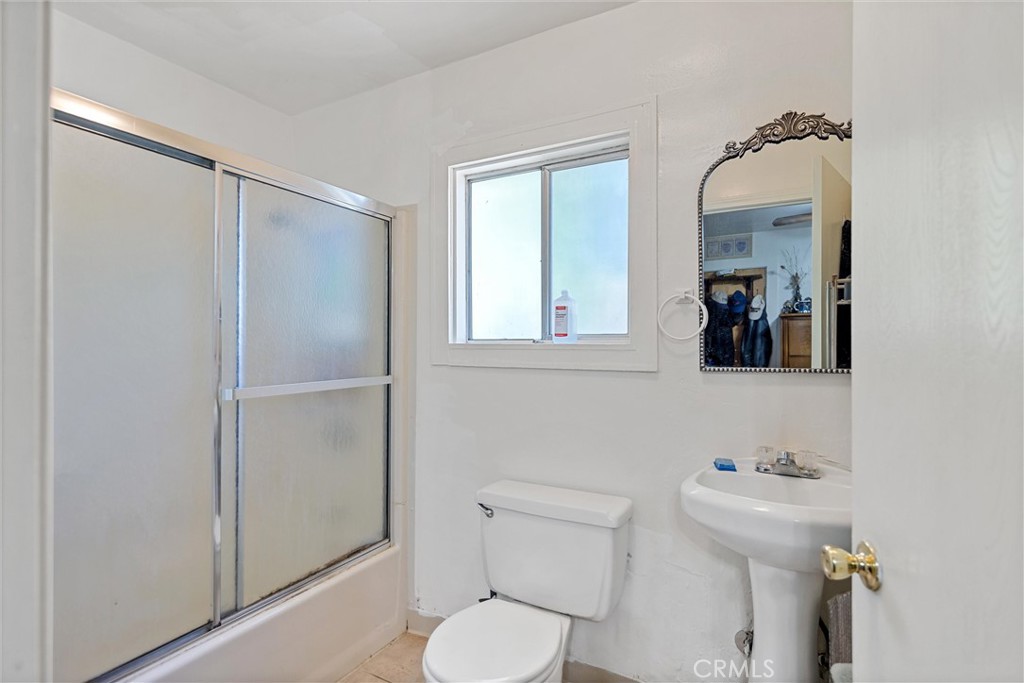 1089 E Main Property Photo 36