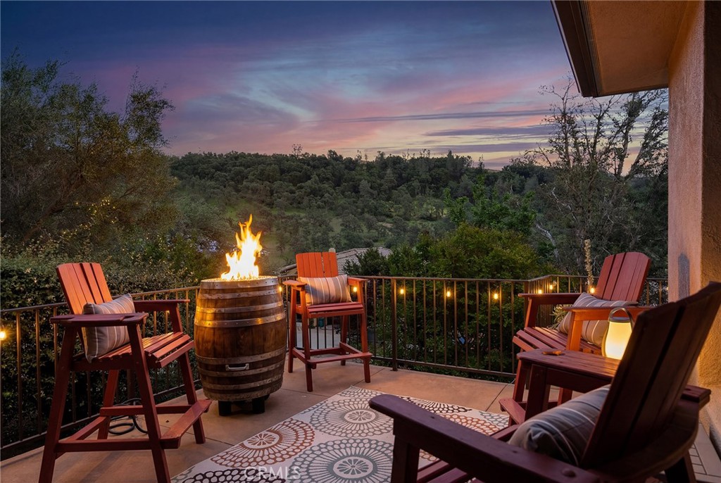 3560 Shadowtree Property Photo 2