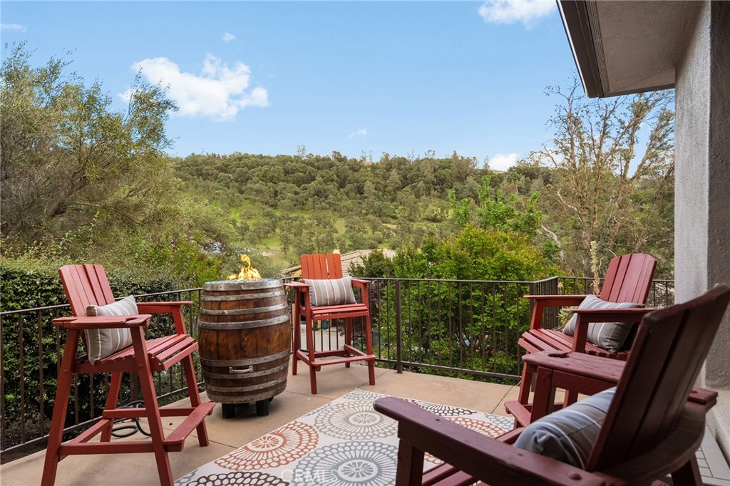 3560 Shadowtree Property Photo 47
