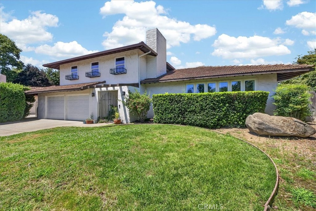 3 Pinecrest Property Photo 1
