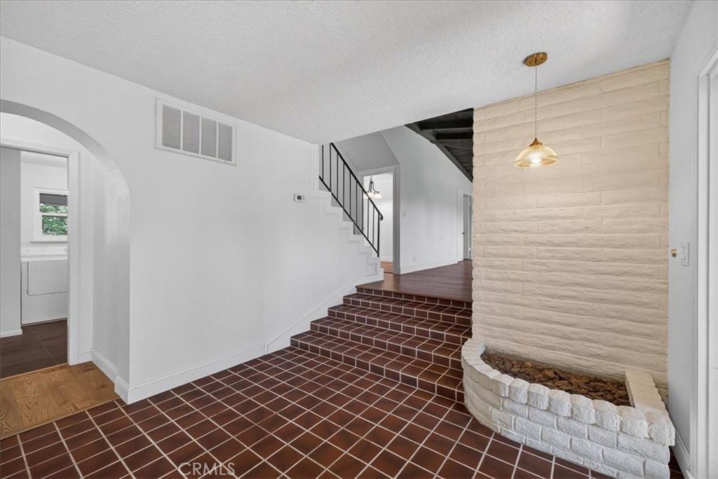 3 Pinecrest Property Photo 7