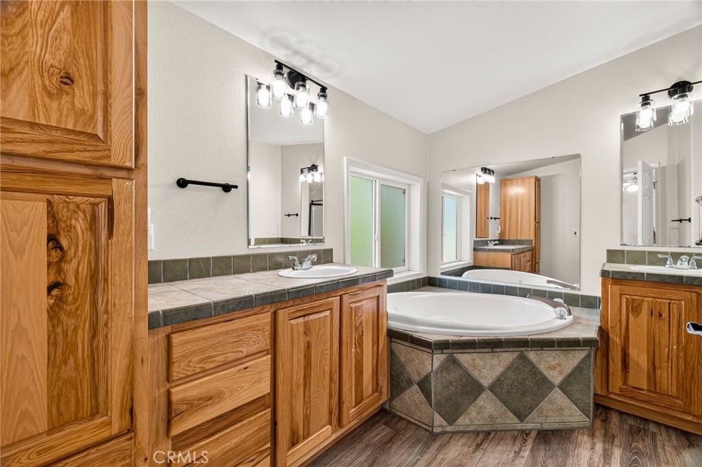 24930 68th Property Photo 37