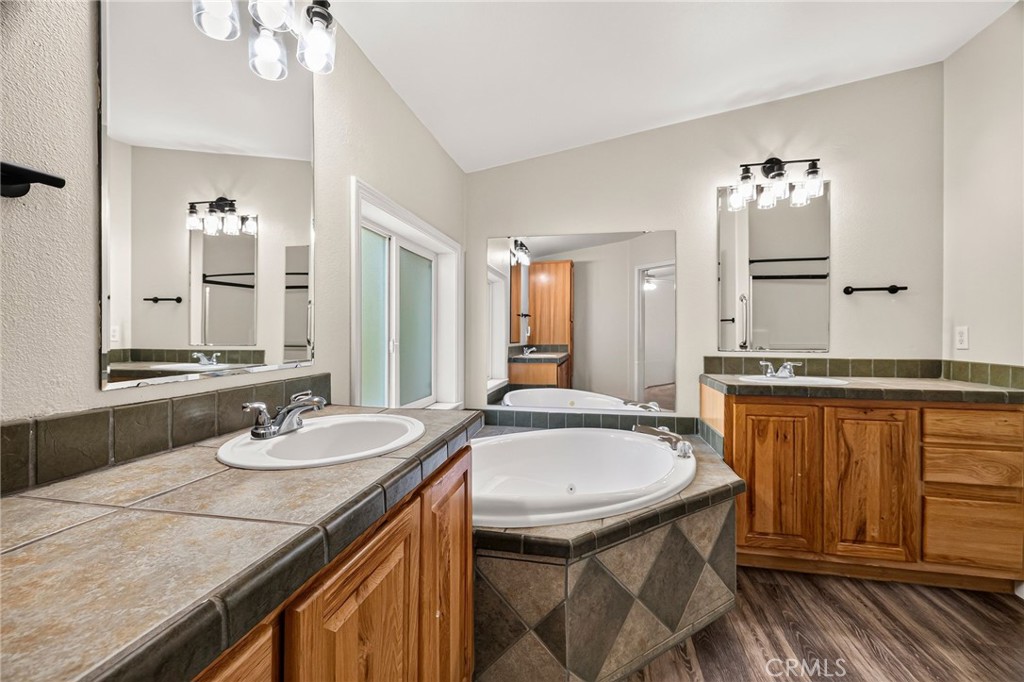 24930 68th Property Photo 38