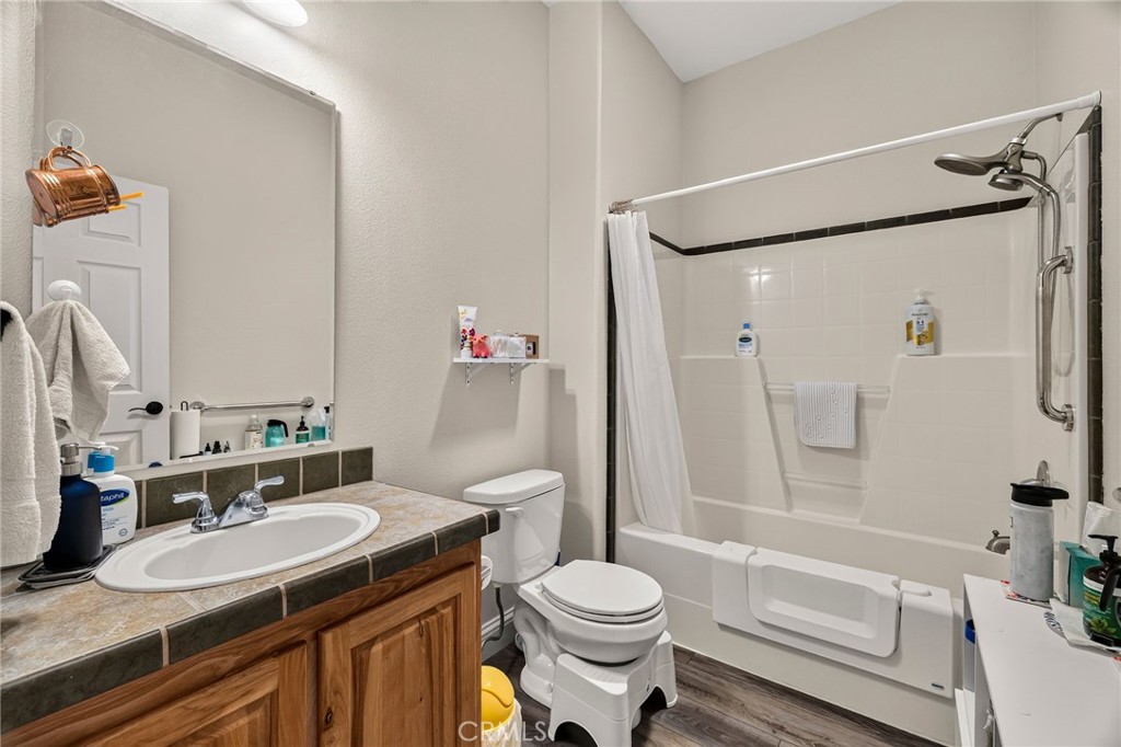 24930 68th Property Photo 45