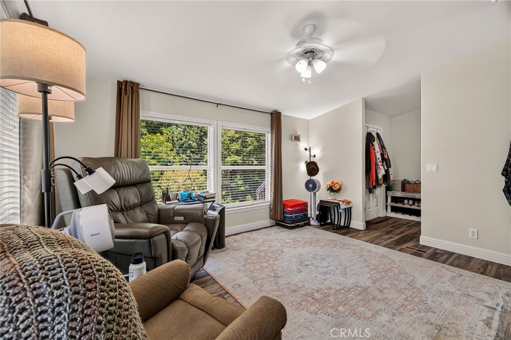 24930 68th Property Photo 49