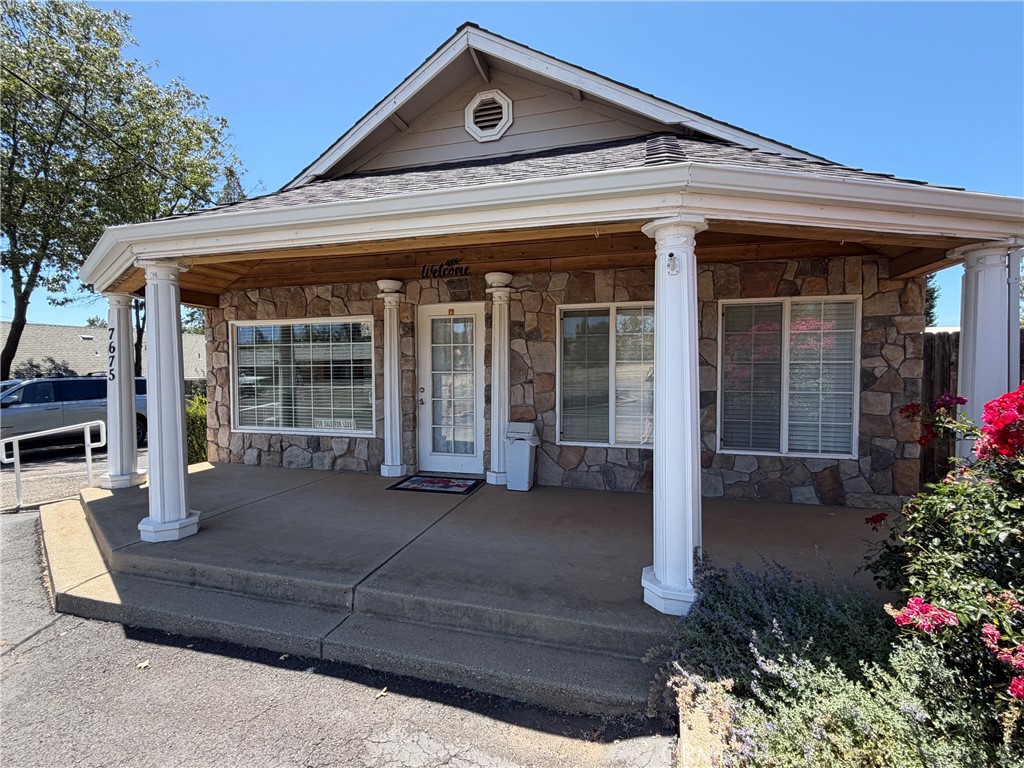 7675 Skyway Property Photo 1