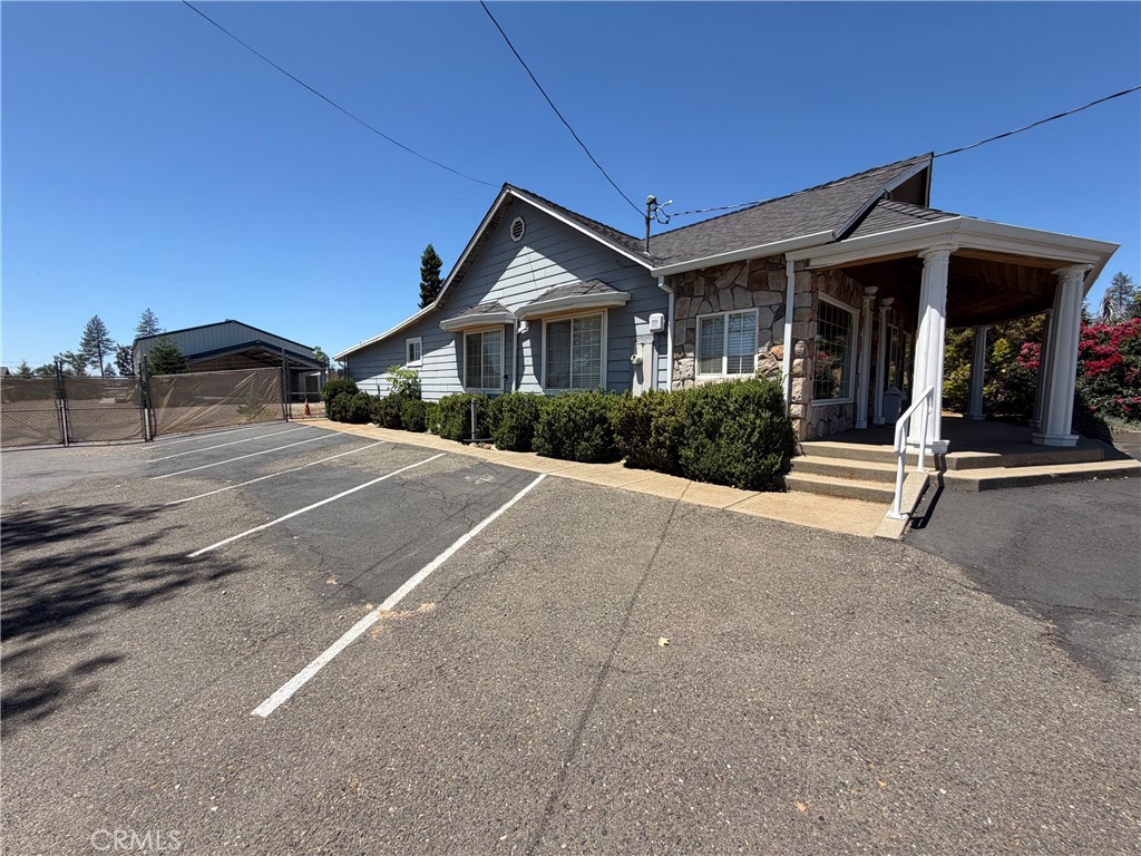 7675 Skyway Property Photo 9