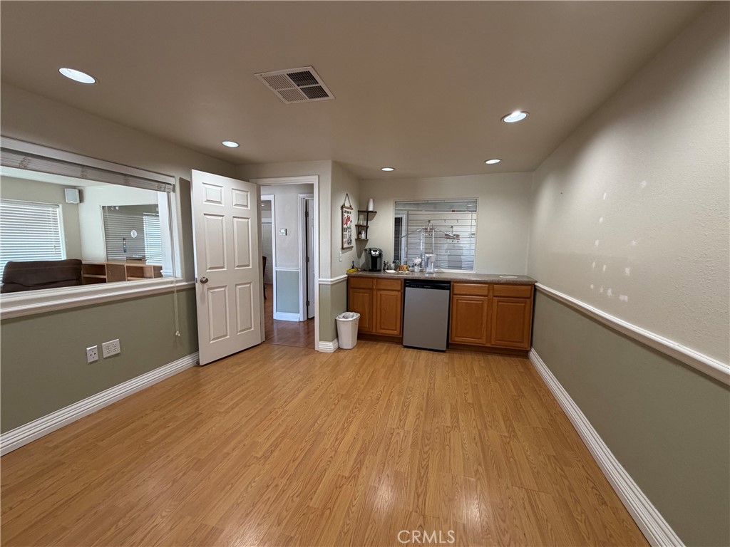 7675 Skyway Property Photo 15