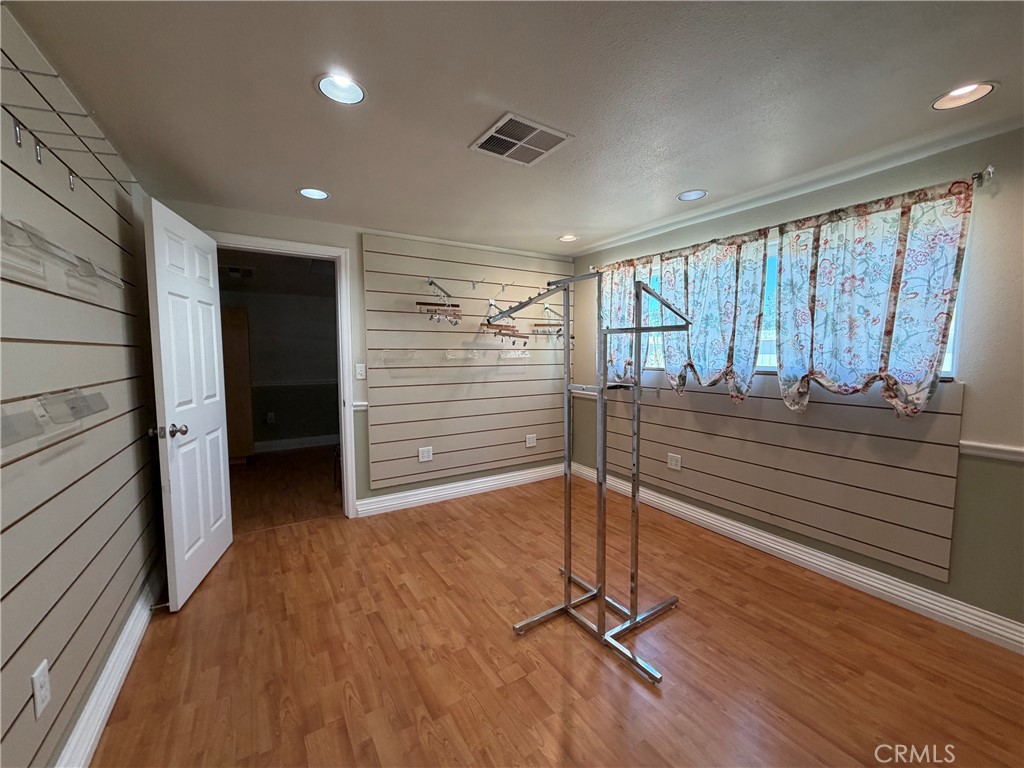 7675 Skyway Property Photo 21