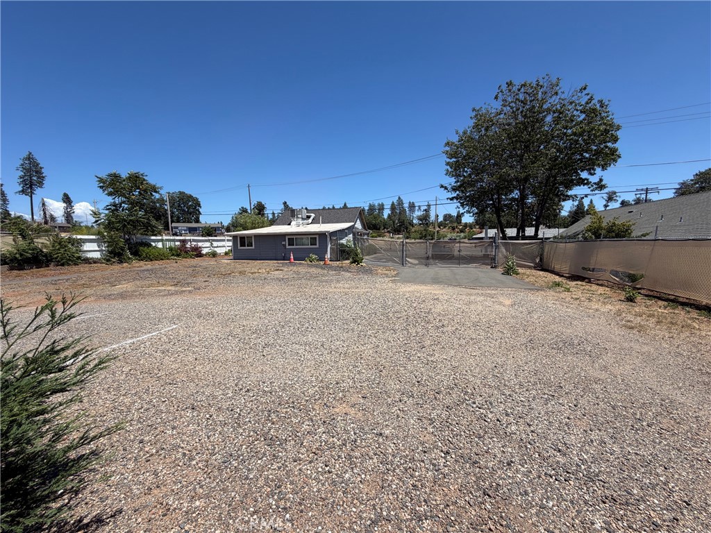7671 Skyway Property Photo 6
