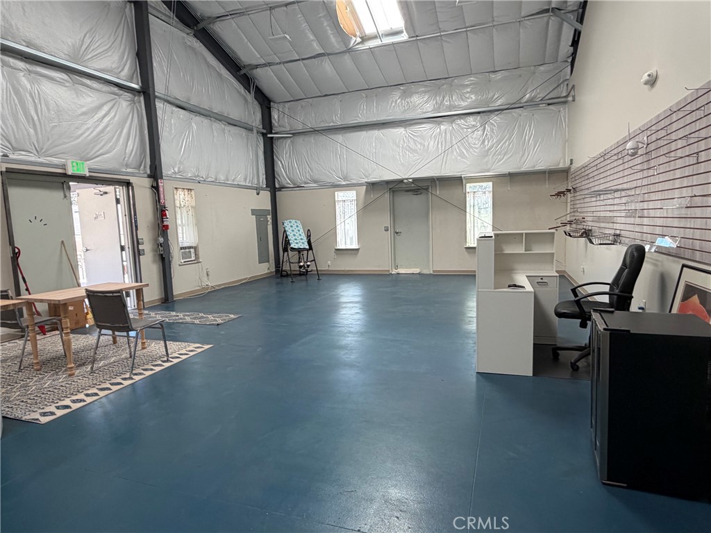7671 Skyway Property Photo 12