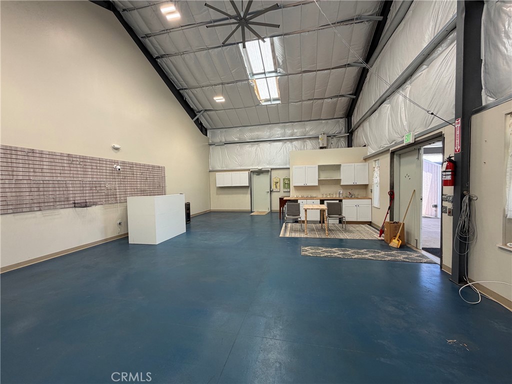 7671 Skyway Property Photo 15