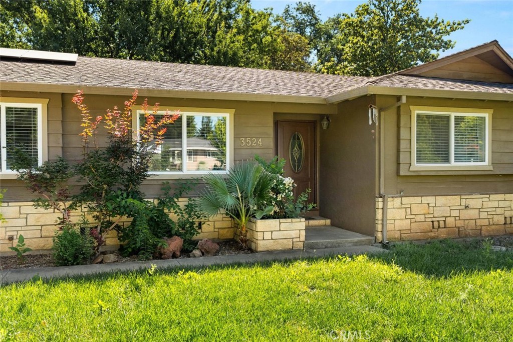3524 Bridle Property Photo 3