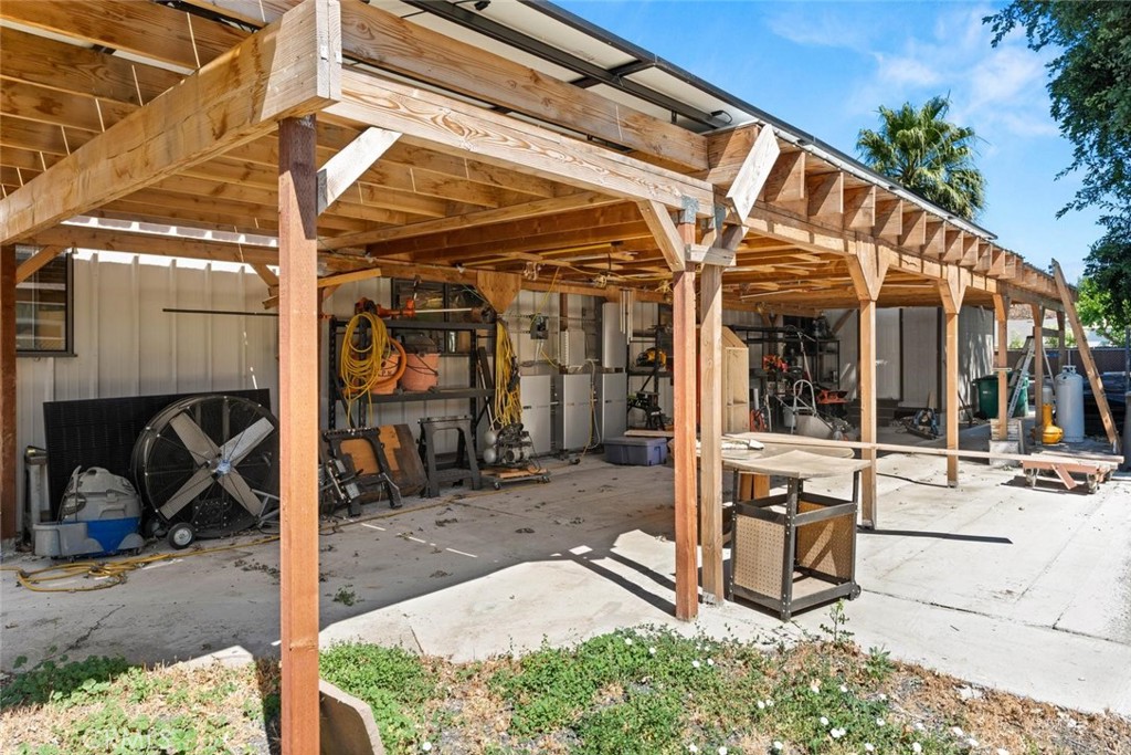 3524 Bridle Property Photo 35