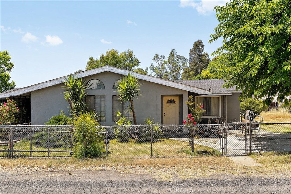 2153 4th Street Property Photo 1