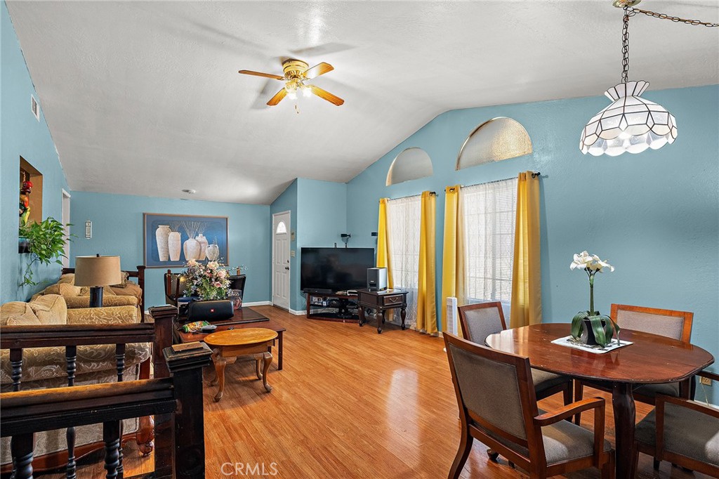 2153 4th Street Property Photo 3