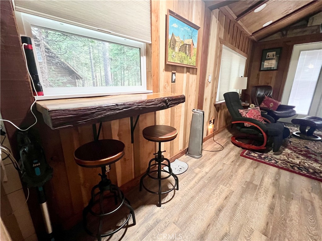 21120 Pot Hole Property Photo 7