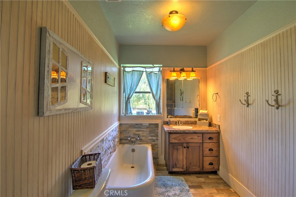 8176 County Road 44 Property Photo 38