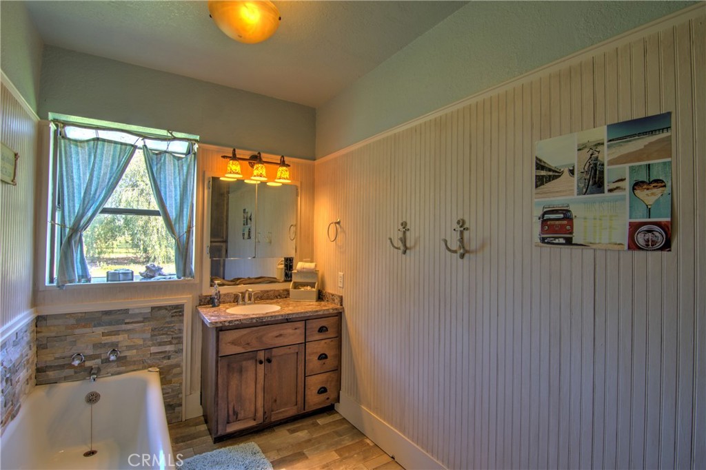 8176 County Road 44 Property Photo 39
